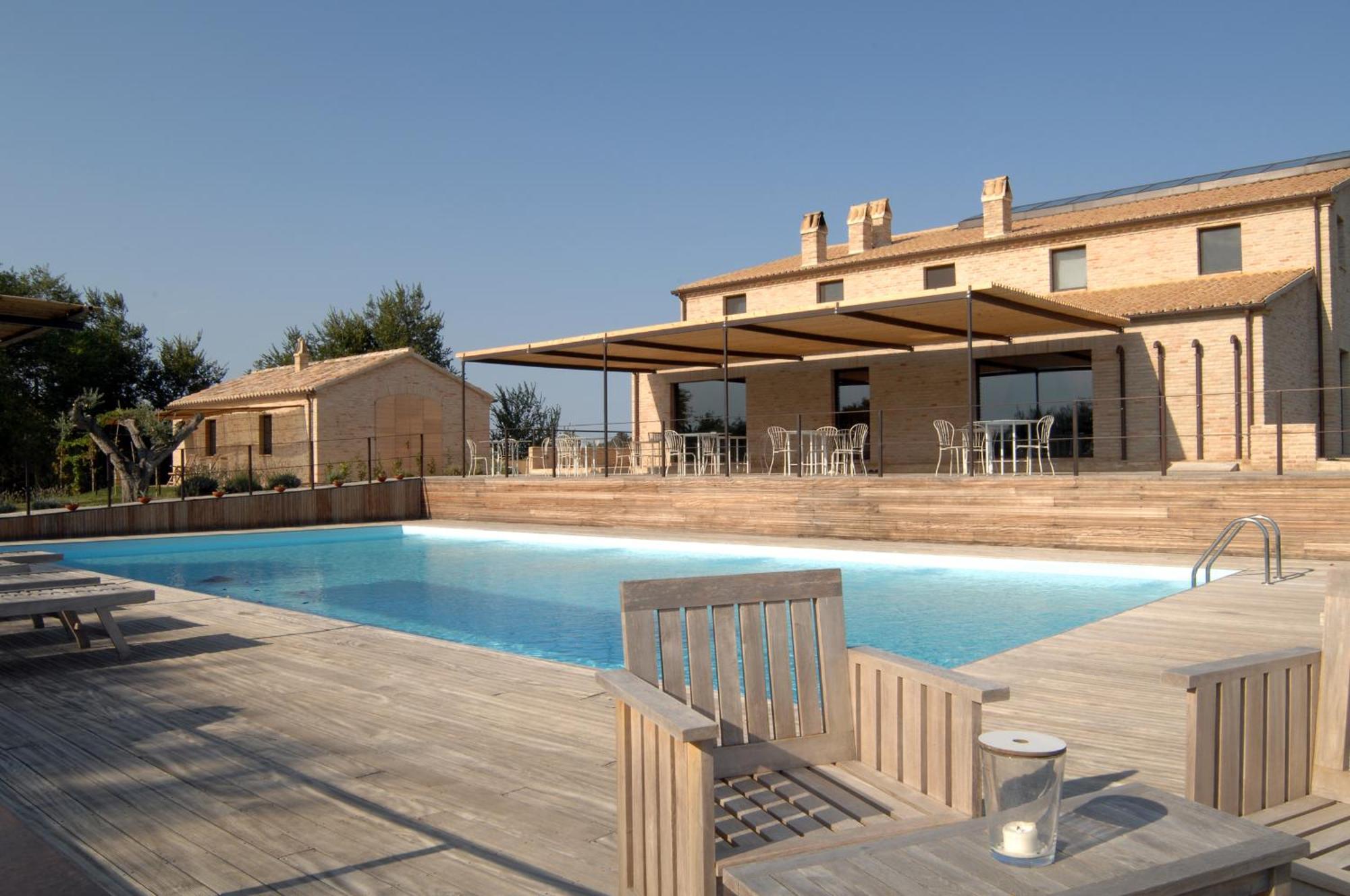Solea Albergo Di Campagna Trecastelli Esterno foto