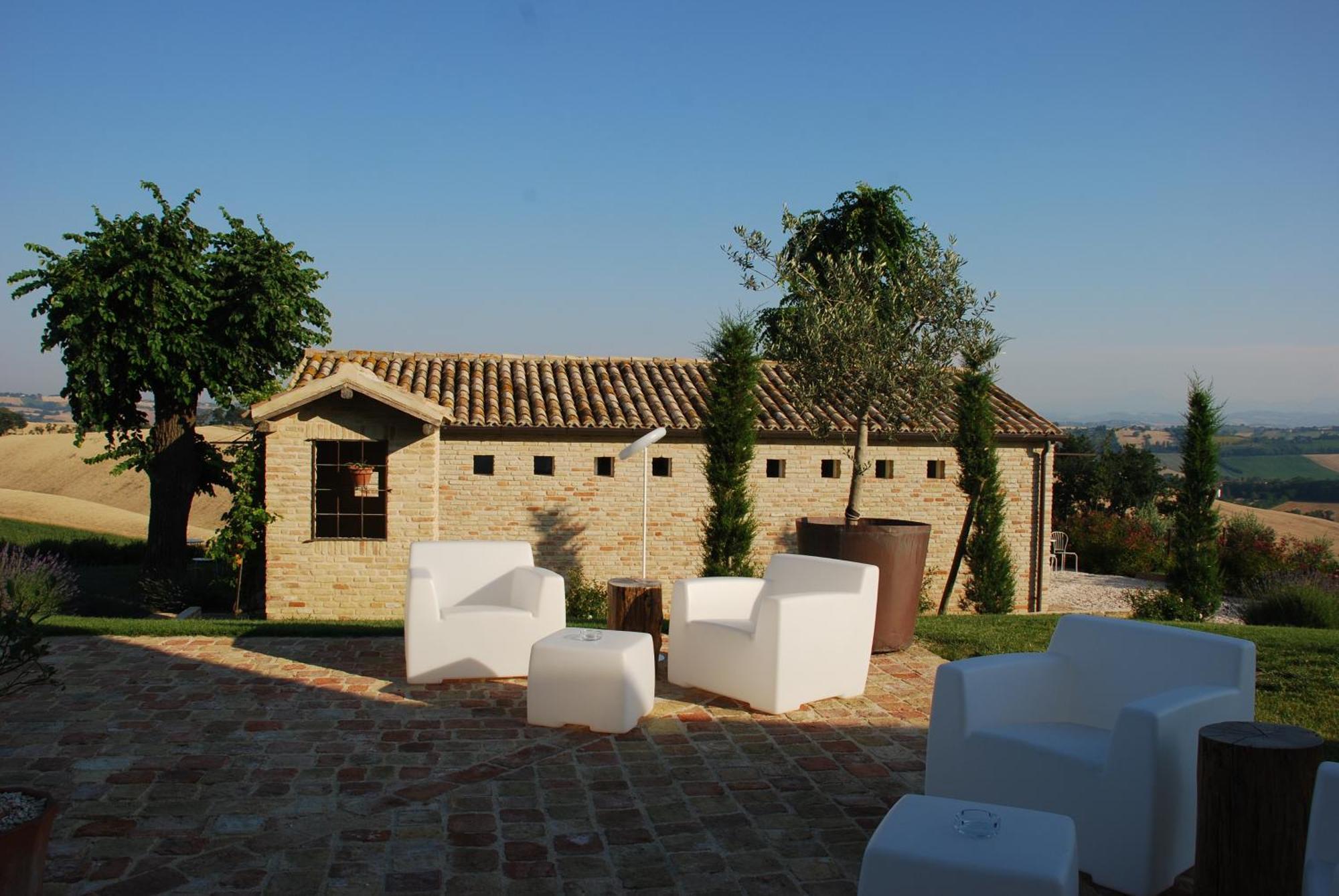 Solea Albergo Di Campagna Trecastelli Esterno foto