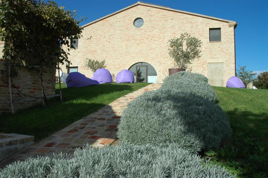 Solea Albergo Di Campagna Trecastelli Esterno foto