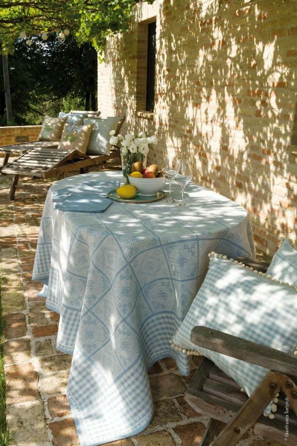 Solea Albergo Di Campagna Trecastelli Esterno foto